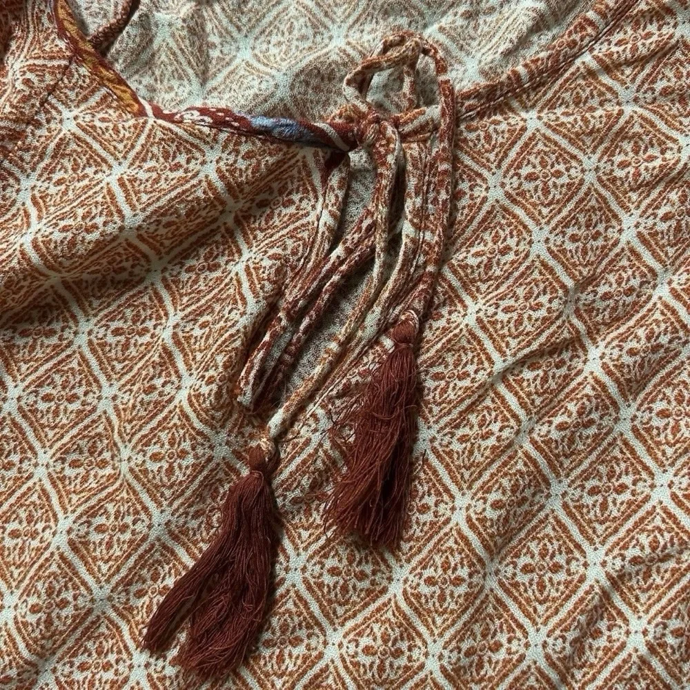 Women’s Plus Size Soirée Geometric Print Blouse Size 1X - Picture 3 of 4